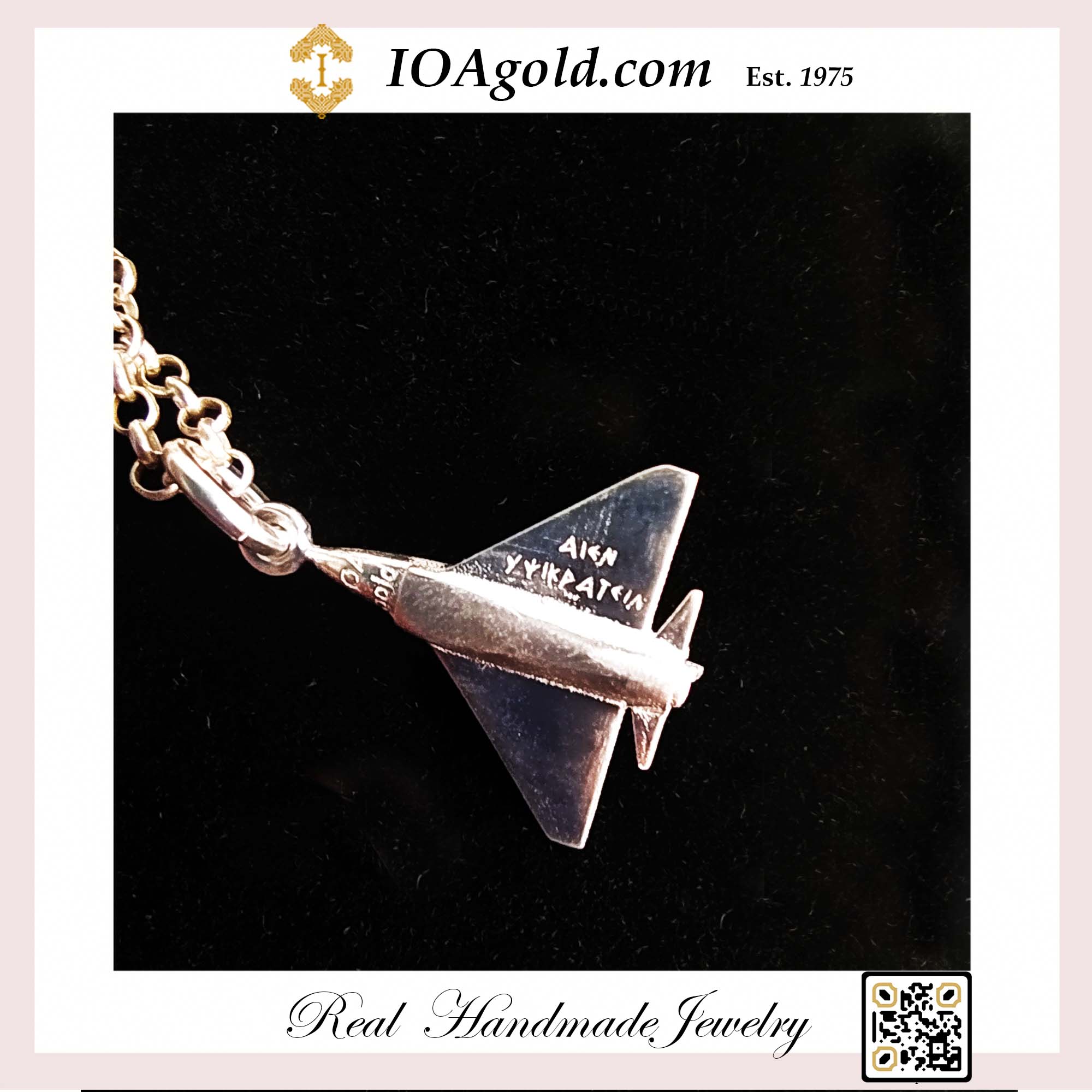F-16 pendant back side close up